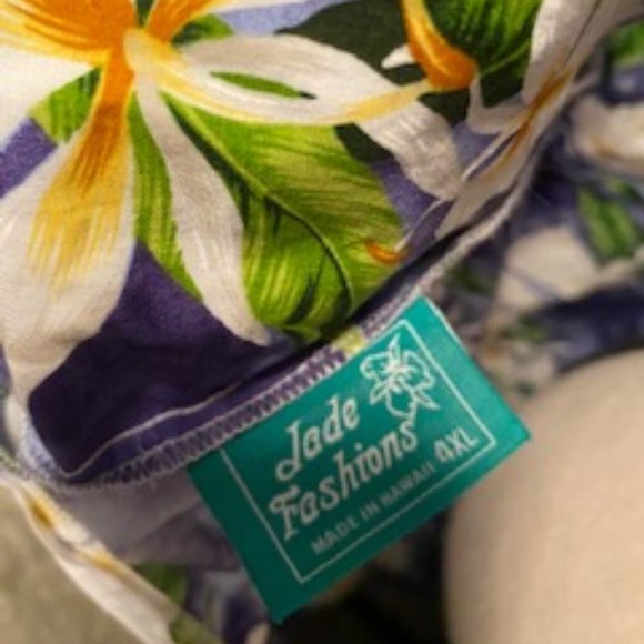 Hawaiian Dress - Picture 3 of 3